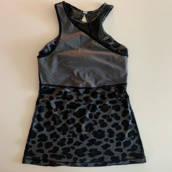 Lululemon pop strip echerry cheetah meshed up tank - Picture 4 of 10